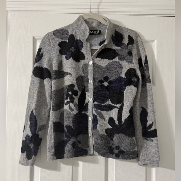Asarti Gray Flower Alpaca Pima Cardigan Gray Medium Button Down - Picture 2 of 6